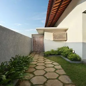 Aksari Villa Seminyak 3*,