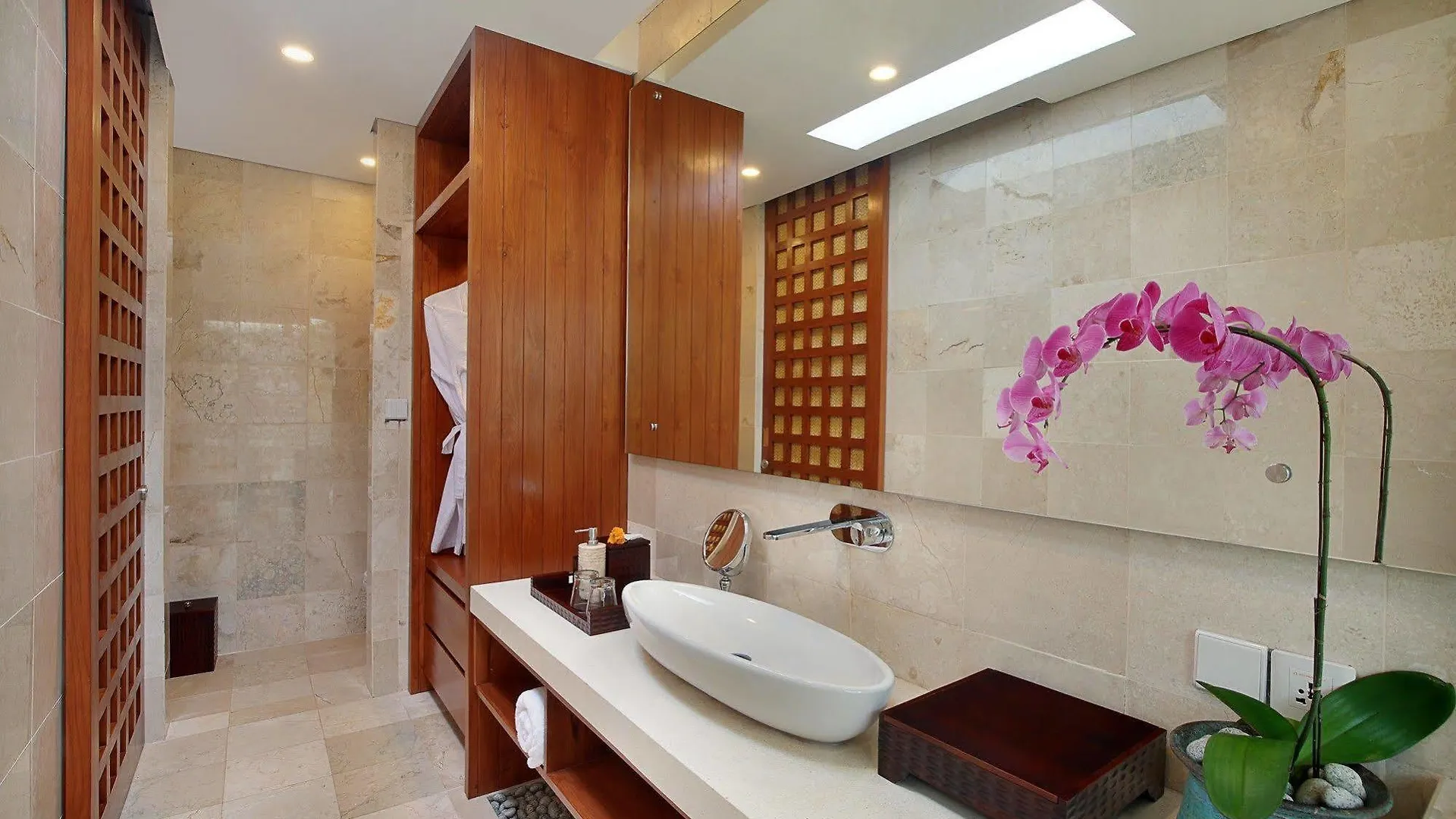 Aksari Villa Seminyak Hotel