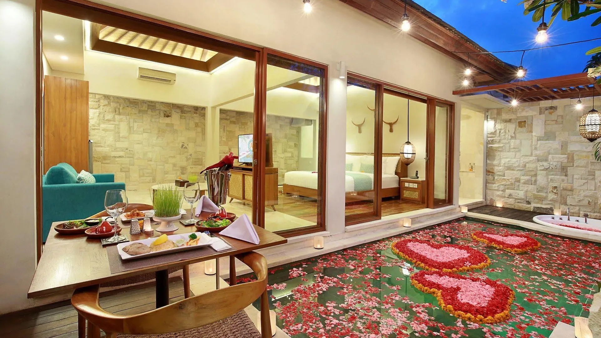 Aksari Villa Seminyak Hotel